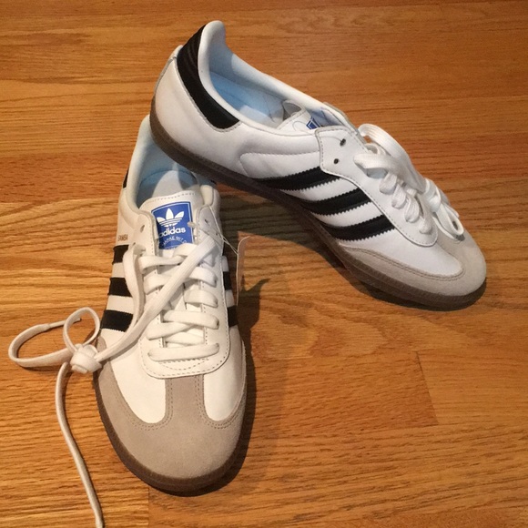 adidas women's samba leather sneakers